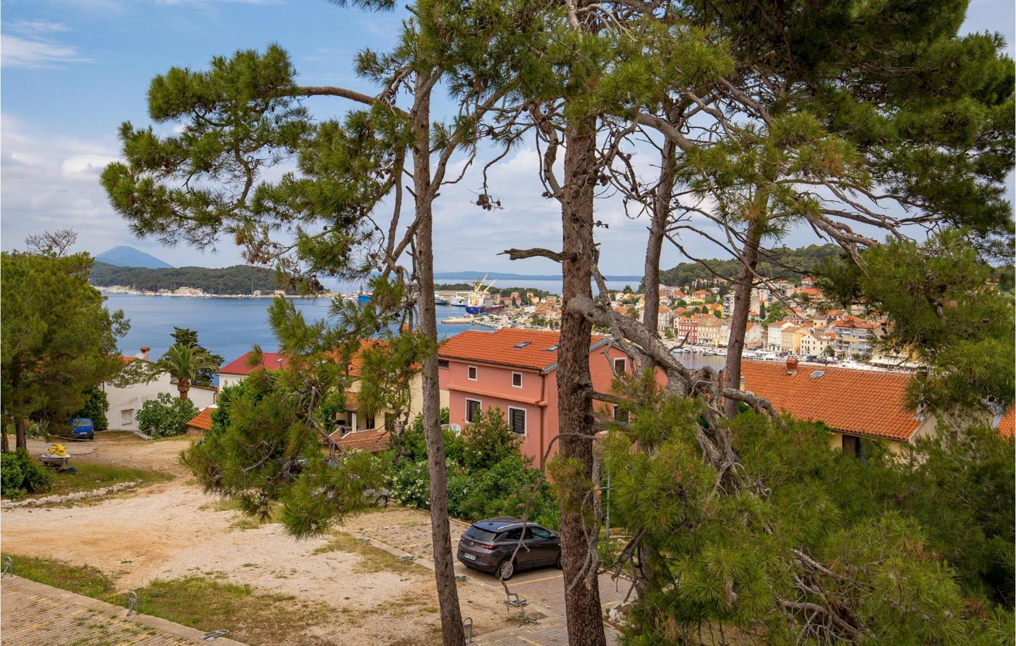 Amazing Apartment In Mali Losinj With Wifi Exterior foto