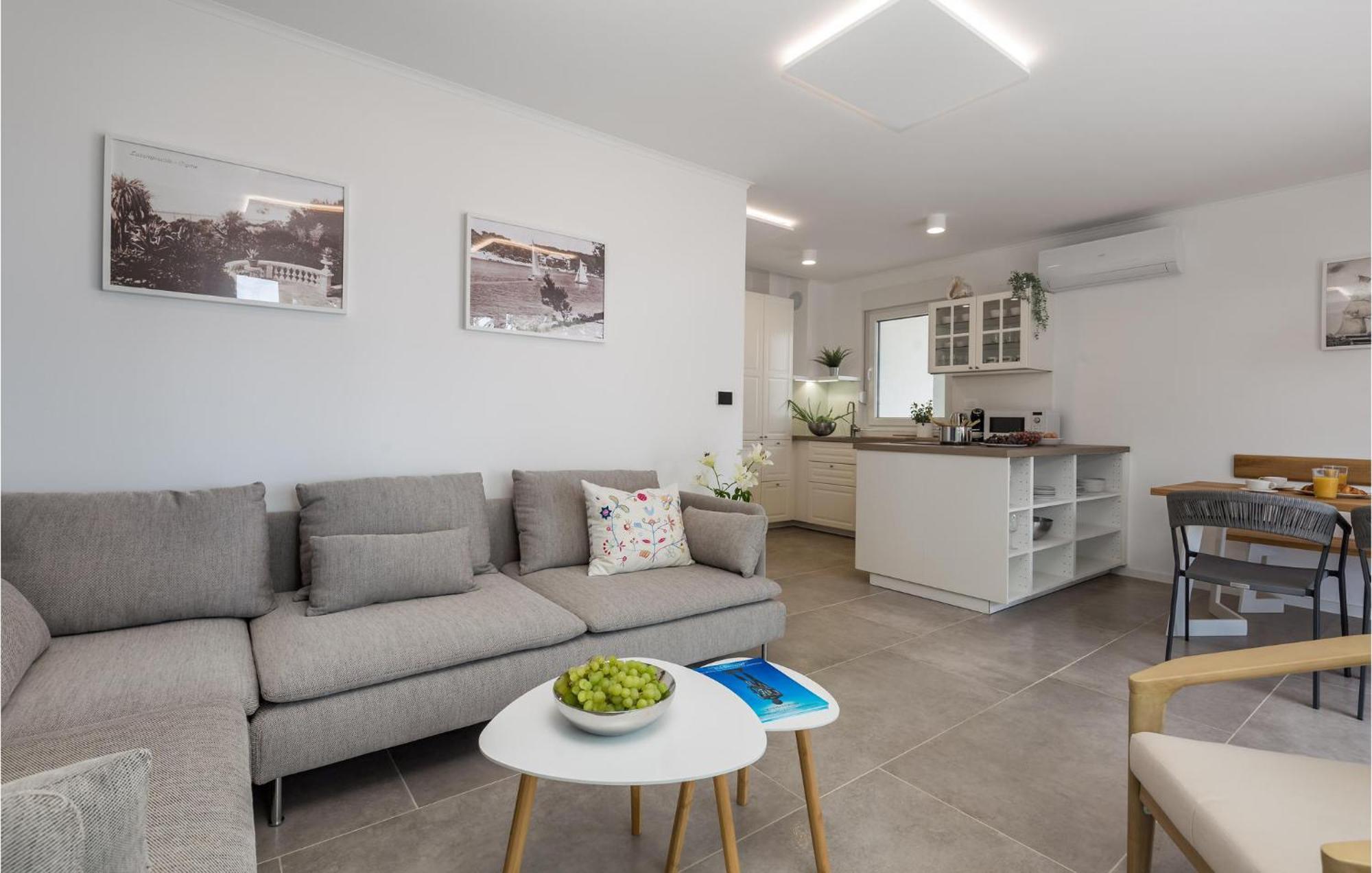 Amazing Apartment In Mali Losinj With Wifi Exterior foto